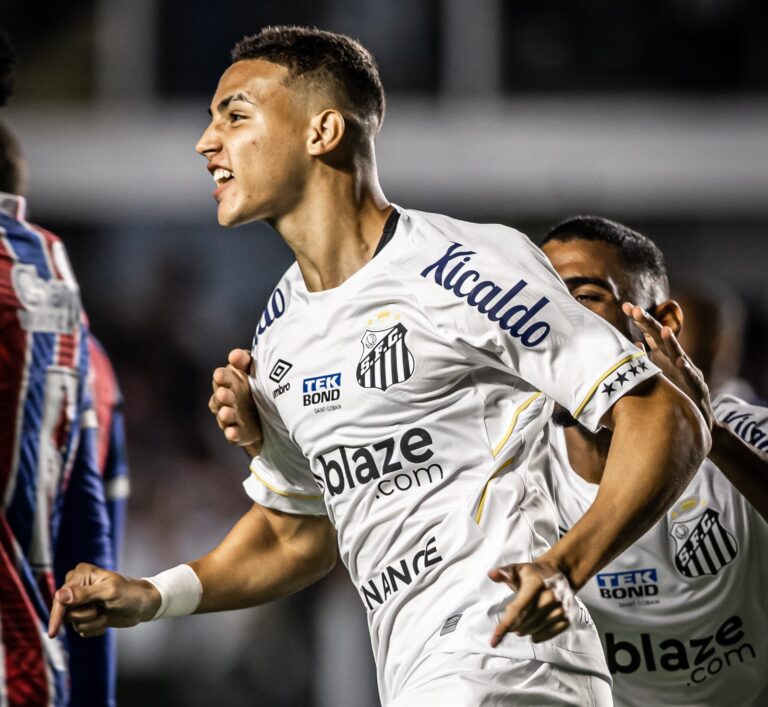 Melhores momentos da vitória do Santos sobre o Bahia pelo Brasileirão
