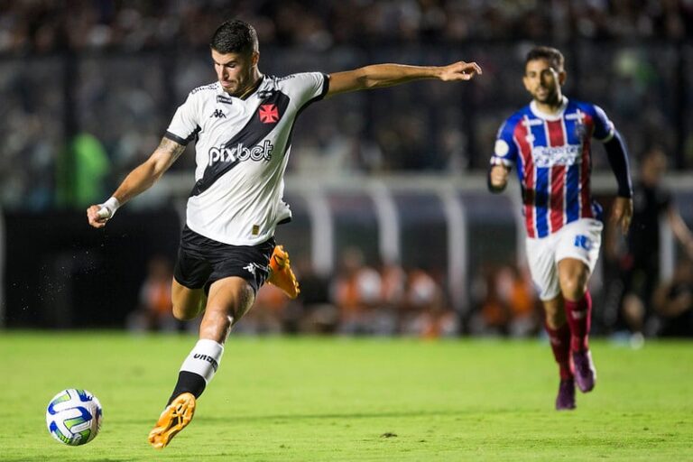 Vasco decepciona torcida contra o Bahia e perde a primeira no Brasileirão