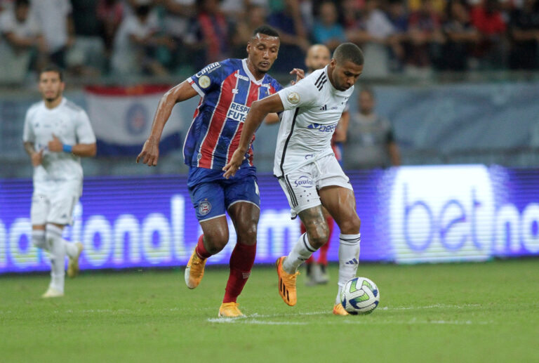 Bahia e Cruzeiro empatam em jogo de quatro gols pelo Campeonato Brasileiro