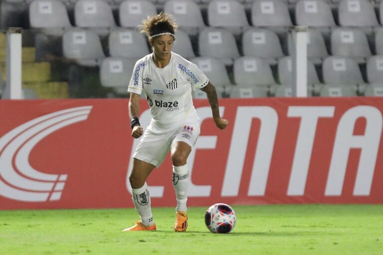 Com dois gols de Cristiane, Santos vence o Bahia pelo Brasileirão feminino