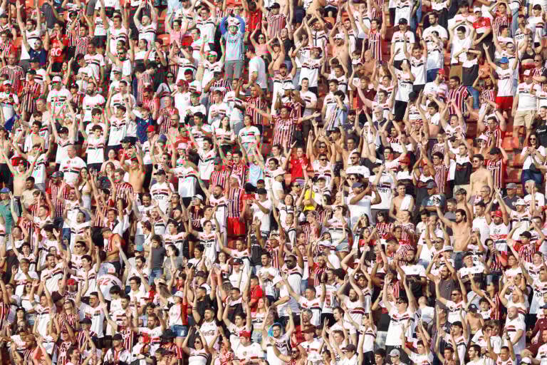 São Paulo anuncia venda de 49 mil ingressos para jogo contra o Bahia no Morumbi