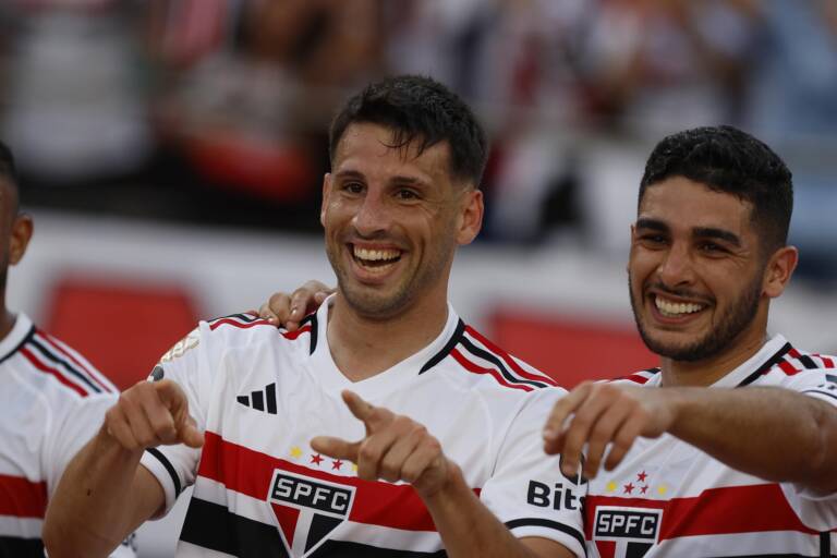 São Paulo x Bahia: veja informações e prováveis escalações do duelo pelo Brasileirão