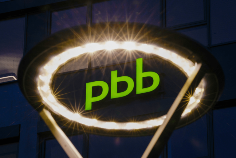 Como uma aposta no mercado imobiliário dos EUA levou um banco alemão a ter problemas