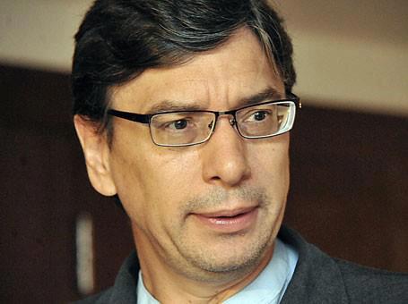 Presidente do IBGE defende reindustrialização proposta por Lula, em entrevista a canal da Venezuela