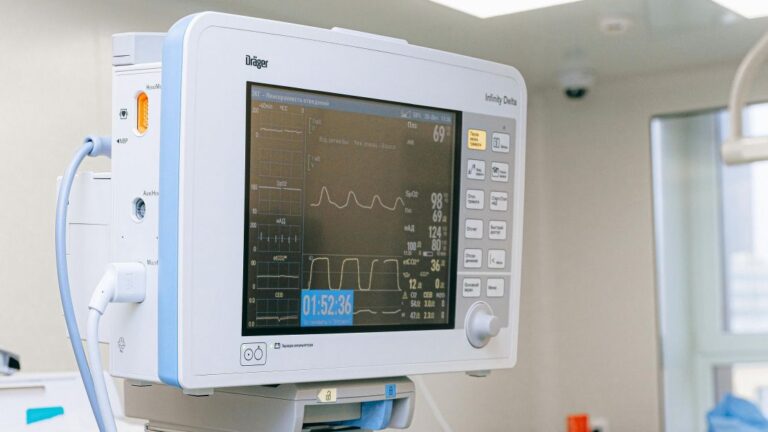 Alarmes de hospitais estão relacionados à morte de pacientes; entenda