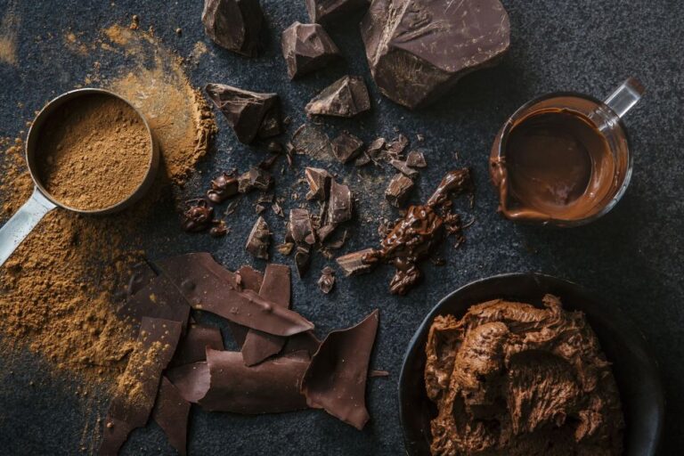 Chocolate vicia? Veja 8 mitos e verdades sobre o doce