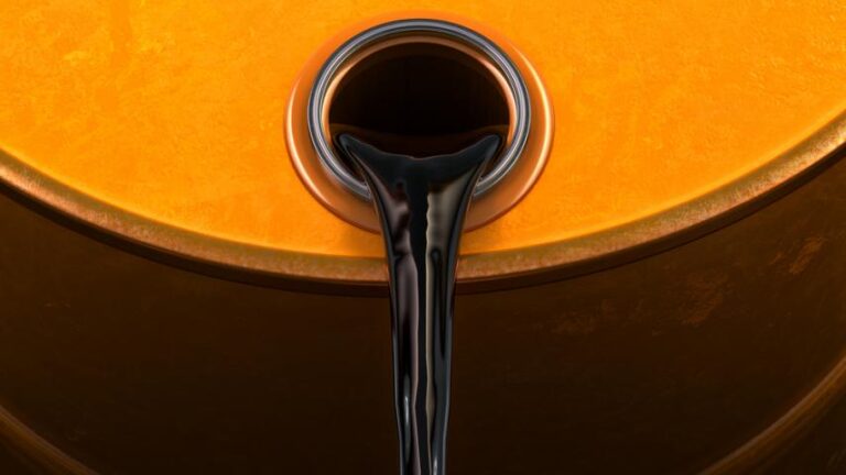 Estoques de petróleo dos EUA sobem 1,367 milhão de barris na semana, diz DoE