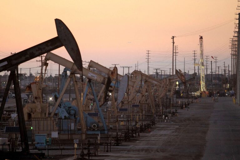 Estoques de petróleo nos EUA caem 1,536 milhão de barris na semana, revela DoE