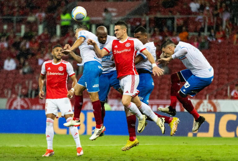 Assista aos lances de Internacional 2 x 1 Bahia pelo Brasileirão
