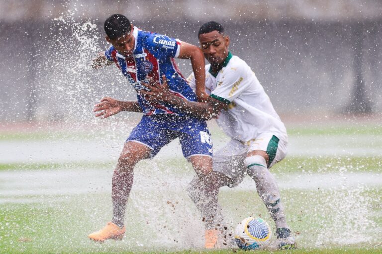 Jogo entre Bahia e Palmeiras pelo Brasileirão sub-20 é suspenso devido às fortes chuvas em Pituaçu