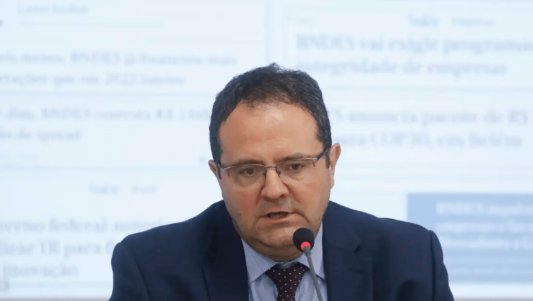 RS vai pedir linha de crédito para reconstrução, diz diretor do BNDES