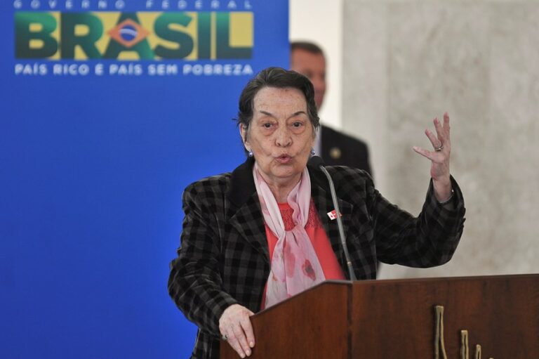 Maria da Conceição Tavares via o Estado como indutor da economia; conheça legado