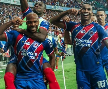 De virada, Bahia goleia o Cruzeiro e assume provisoriamente a vice-liderança do Brasileirão