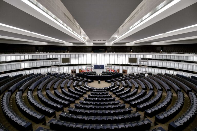 Mudanças internas na França e Alemanha importam mais que as do Parlamento Europeu