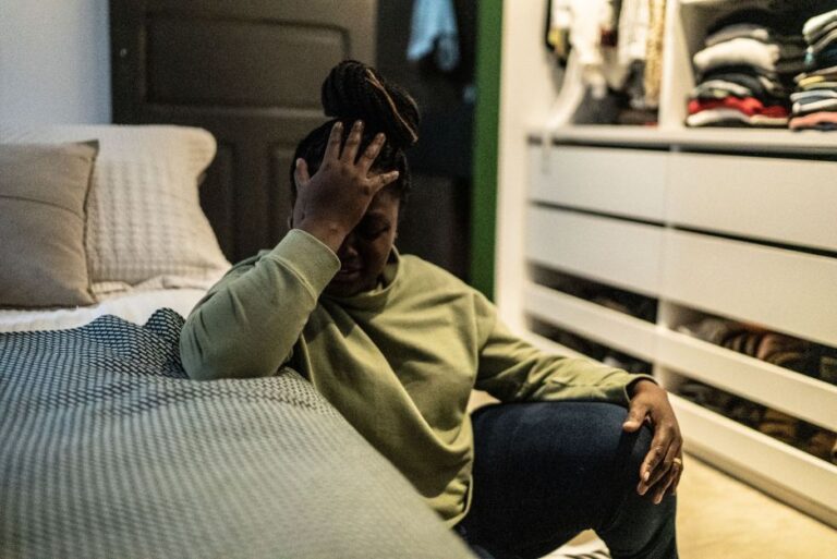 Mulher com síndrome rara sofre com álcool no sangue mesmo sem beber; entenda