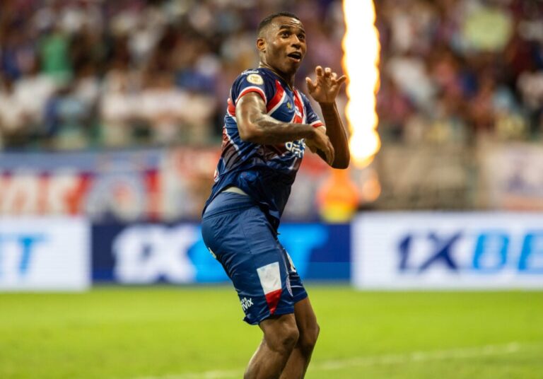 Rebaixado com o Santos, Jean Lucas é o volante da Série A com mais gols em 2024