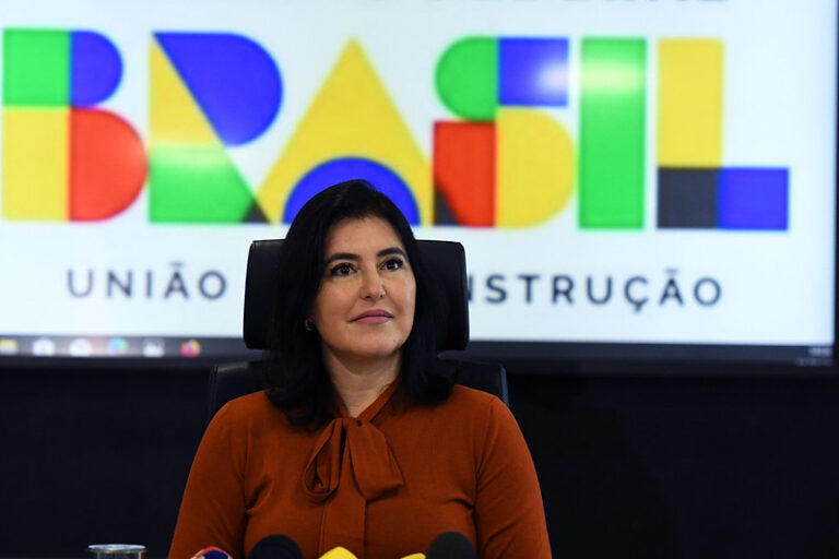 Tebet fala em “avenida” de possibilidades para cortar gastos: “Tudo está na mesa”