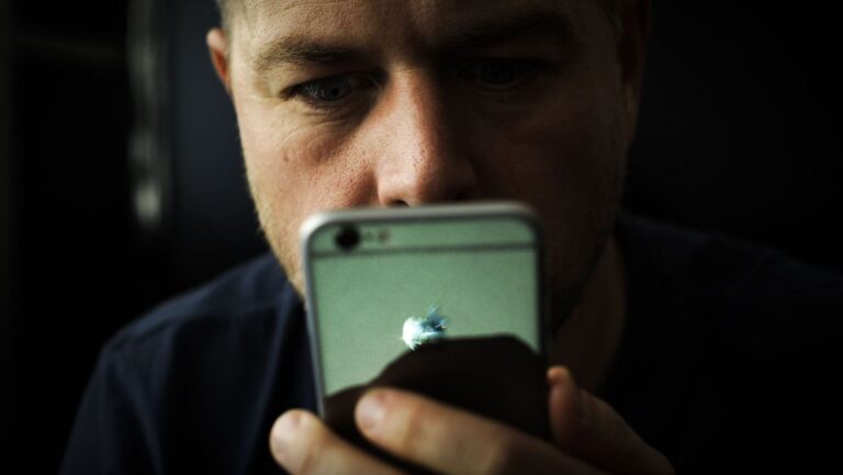 Nomofobia: conheça medo irracional de ficar sem celular