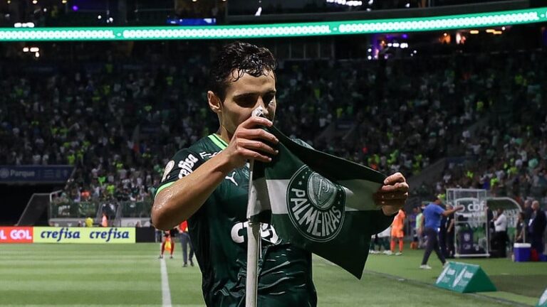 Palmeiras defende invencibilidade de sete jogos como mandante contra o Bahia pelo Brasileirão