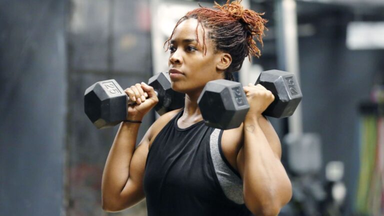 Comer menos diminui a performance no treino? Estudo responde