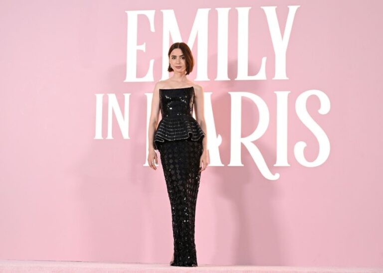 “Emily em Paris“: veja os looks da première da série em Los Angeles
