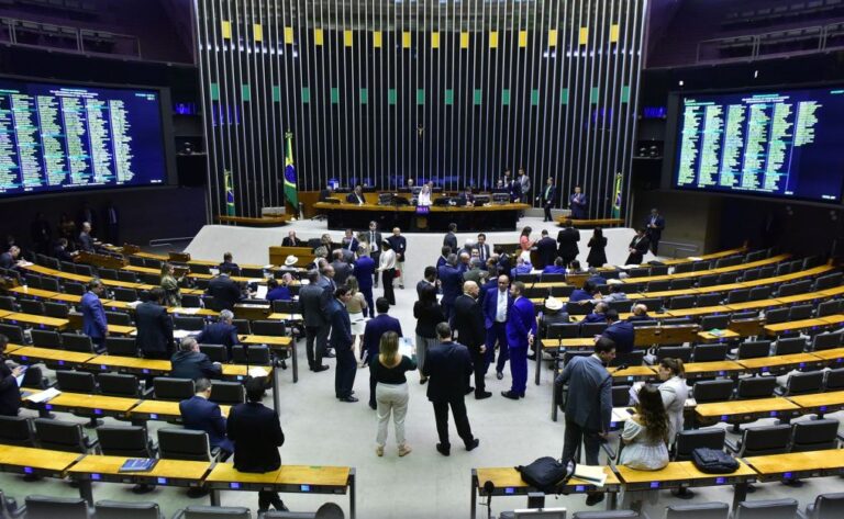 Congresso tem quase 40 propostas que miram apostas online