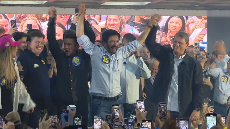 Baleia Rossi diz à CNN que MDB tem “dívida de gratidão“ com Tarcísio de Freitas