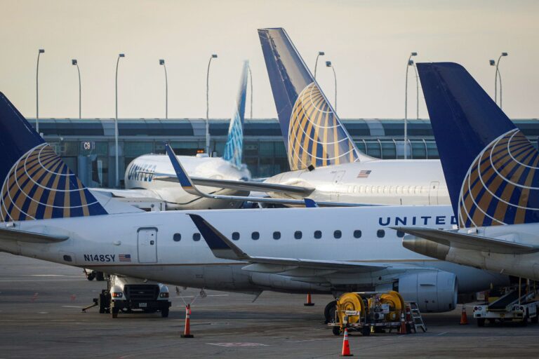 Demanda aérea de passageiros e de cargas cresce em setembro, diz Iata