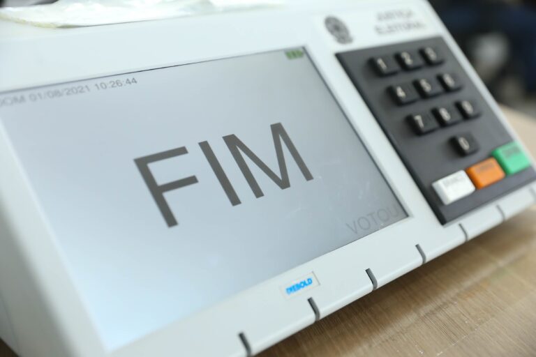 Vereadores estão mais expostos à violência política, diz cientista político à CNN