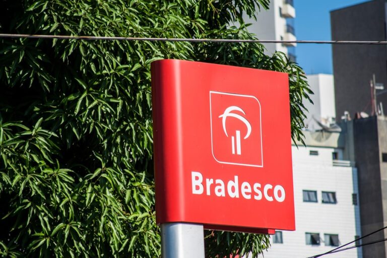 safra, poupança e salário mínimo devem amortecer impacto dos juros no PIB