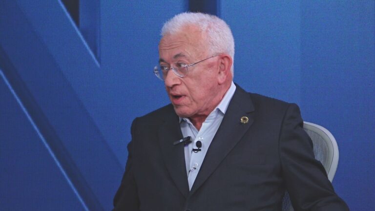 “Há crise da esquerda em todo mundo“, diz Mangabeira Unger à CNN