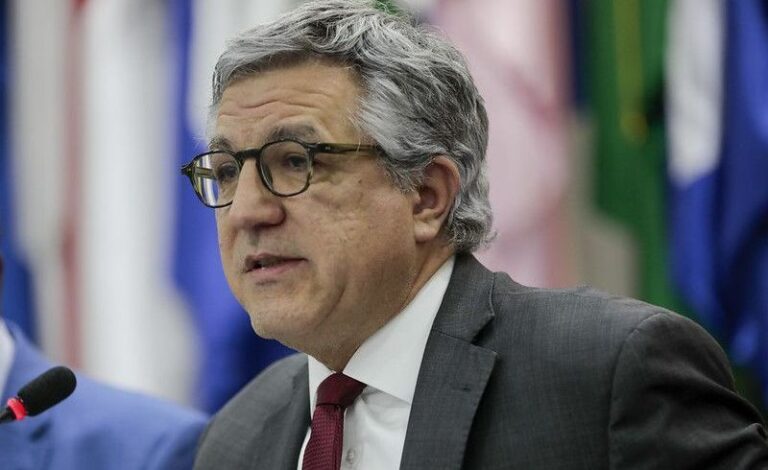 Padilha sobre plano de golpe: É preciso punir de forma veemente