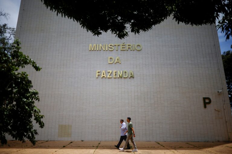 Projeção de despesa com Previdência sobe R$ 7,669 bi, dizem Fazenda e Planejamento