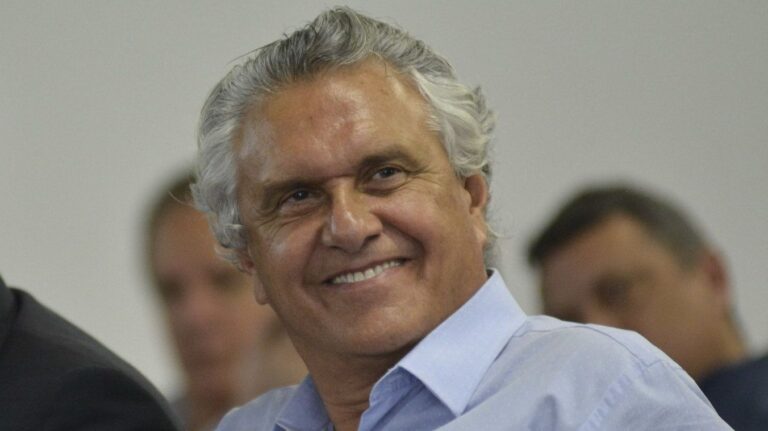 Caiado tem 84,3% de aprovação entre goianos, diz Paraná Pesquisas