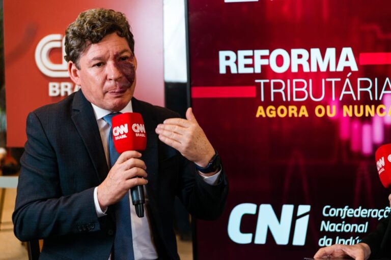 Candidatos à Presidência devem assumir compromisso de reduzir alíquota, diz relator da tributária