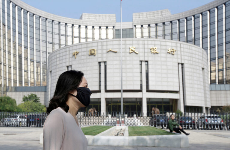 China tem espaço para cortar ainda mais taxa do compulsório, diz diretor do BC local