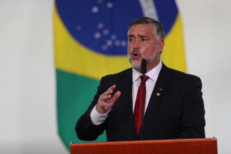 Nova Secom deve rever gastos milionários com publicidade digital