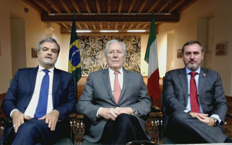 Política do governo não é de desarmamento, mas de regulação, diz Lewandowski à CNN