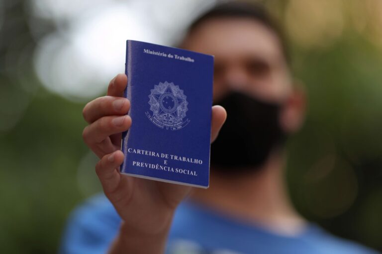 Supremo forma maioria para validar trabalho intermitente