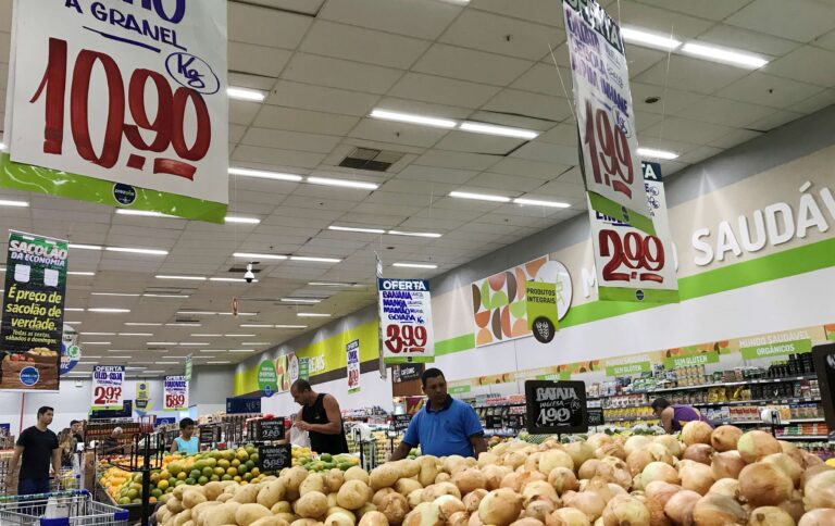 Varejo nacional tem queda de 0,2% em novembro, mostra índice da Stone