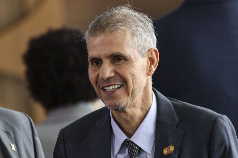 Após crise do Pix, PT reúne dirigentes para montar estratégia nas redes