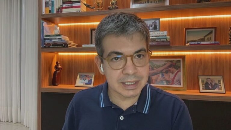 “Governo da Venezuela é uma ditadura e como ditadura deve ser tratado“, diz Randolfe à CNN