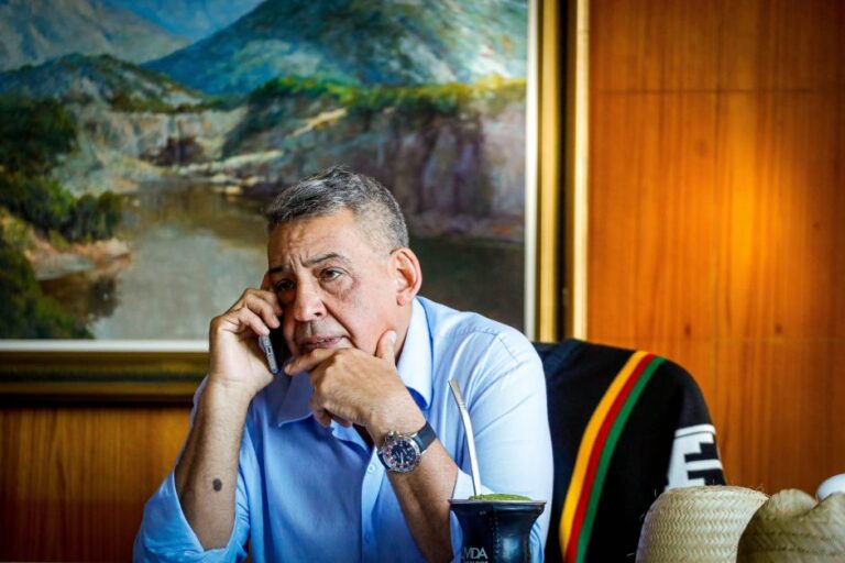 Reconstrução do sistema contra cheias é prioridade, diz Sebastião Melo à CNN