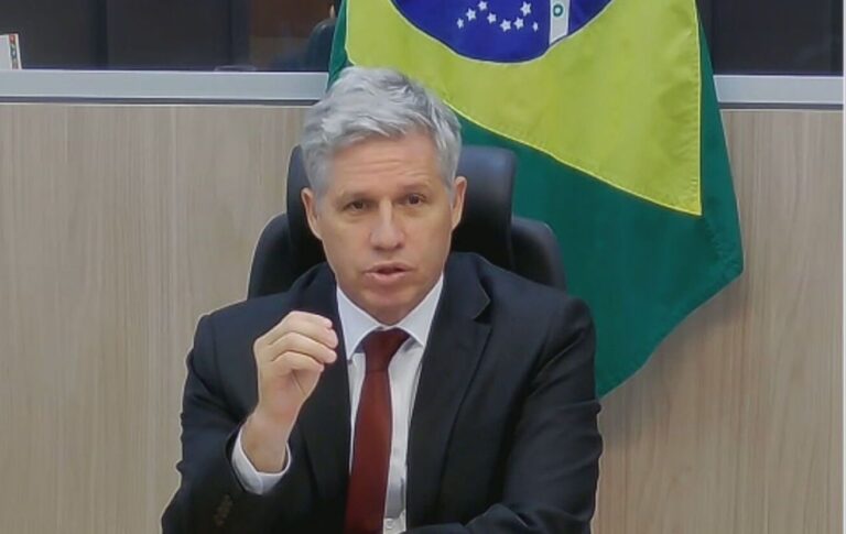 Ministro: Governo está bem com o agro, mas não pode desrespeitar o fiscal