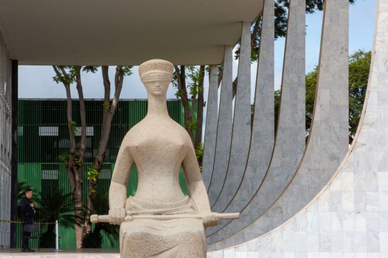 Tribunais superiores retomam trabalhos nesta segunda-feira (3)