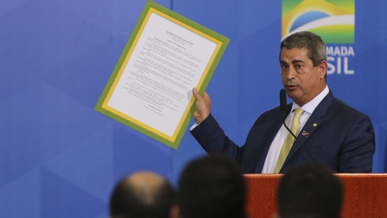 Ex-vice-líder do PL assumirá mandato caso Carla Zambelli seja cassada