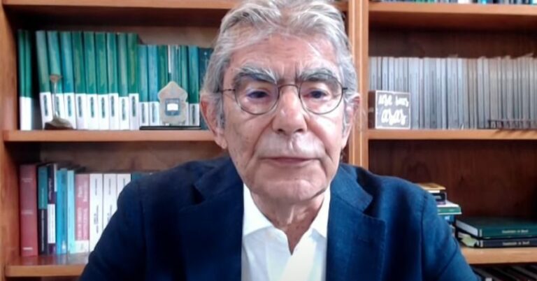 “Ministro não é suspeito coisa nenhuma“, diz Ayres Britto sobre Moraes