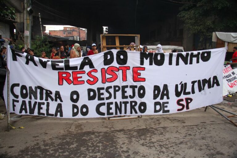 Governo Lula questiona retirada de moradores em comunidade no centro de SP