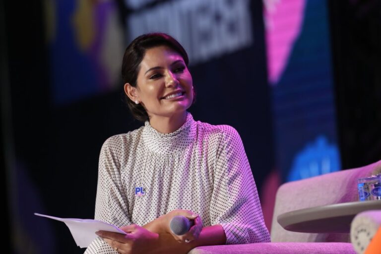 Michelle agradece Fux no caso Débora: “Uma fagulha de bom senso“