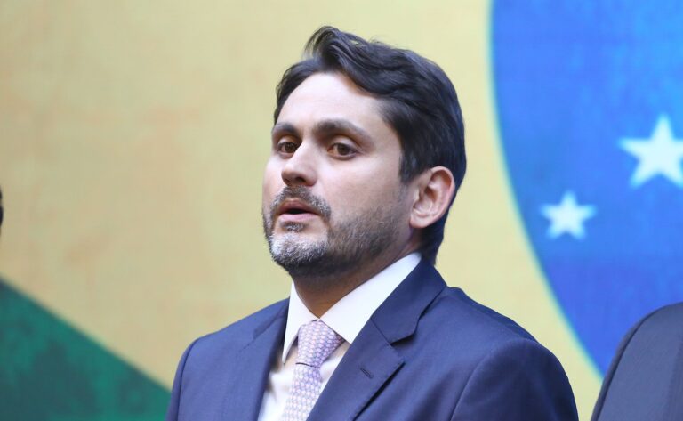 Saiba os crimes pelos quais Juscelino Filho é denunciado